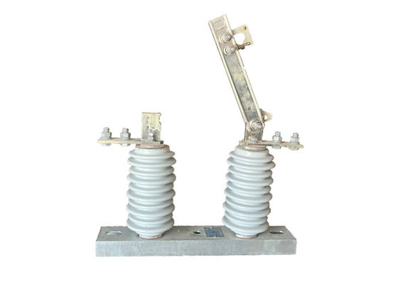 1000A 高電圧 GW9-10 切り離すスイッチ 12kV 自動操作の屋外真空断路器